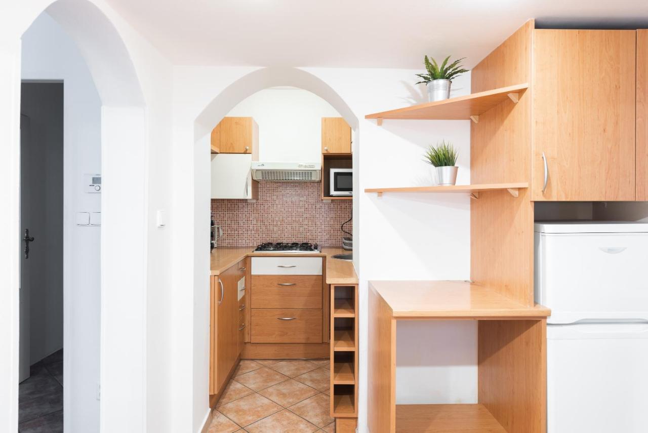 Budget Reznicka apartment Praag Buitenkant foto