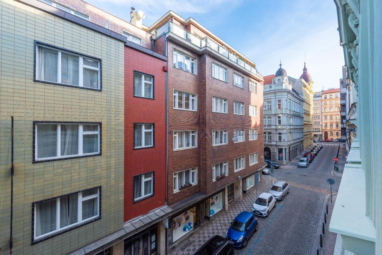 Budget Reznicka apartment Praag Buitenkant foto